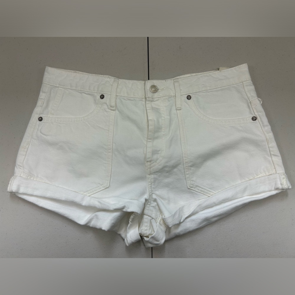 Free‎ People We The Free Beginner’s Luck Low Rise Slouch Shorts White size 31